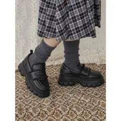 GANNI ブラックエナメルローファー厚底 サイズ:36 - メルカリ