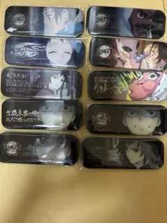 鬼滅の刃　ダイニング　お楽しみくじ　レンチキュラー台詞ロング缶バッジ　冨岡義勇