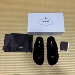 PRADA ベルベット トングサンダル ブラックのサムネイル