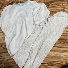 130 UNIQLO パジャマ　ルームウェア