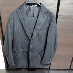 処分価格！ダークグレー ストライプ ビジネススーツ