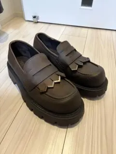 ブラウン 厚底ストラップローファー