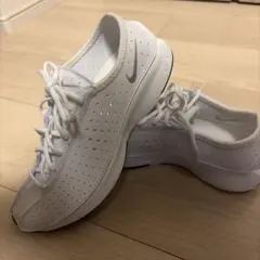 NIKE AIR ホワイト スニーカー レディースのサムネイル