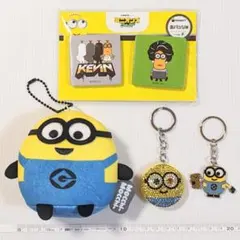 ミニオンズ　缶バッチ　キーホルダー　メタル　チャーム　キラキラ　もちもち