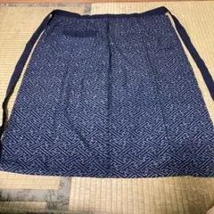 和装 紗綾形柄 腰巻きエプロン 藍染紺色