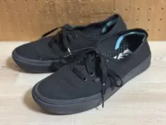 VANSコンフィクッシュオーセンティックブラックキャンバス　23.5cm
