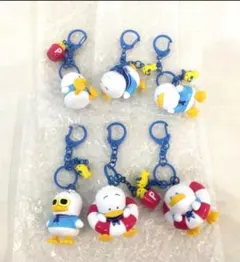 新品値下げ！】サンリオミャクミャクホワイトブルーキーホルダー 7種