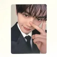 ZB1 キムギュビン RE-FLOW タワレコ 渋谷 ラキドロ 特典 トレカ