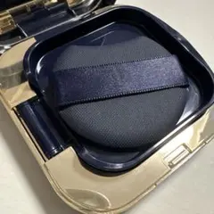 クレドポーボーテタンクッションエクラルミヌ　オークル10 ケース付き