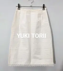 YUKI TORII☆ユキトリイ　アイボリー　レース裾タイトスカートのサムネイル