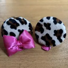 ディズニー ヒョウ柄ヘアピン ヘアクリップ ピンクリボン付き