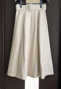 ZARAフェイクレザー　フレアスカート ベルト付き