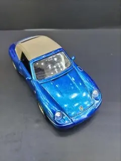WEELY社製　Porsche 911 CARRERA CABRIOLETのサムネイル