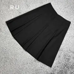 【匿名配送】アールユー　ru ブラック　黒　プリーツ　フレア　スカート