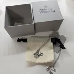 同*学様 Vivienne Westwood ネックレス リボン オーブ Oct - メルカリ