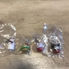 ハローキティ アメリカンデザインめじるしアクセサリーとサンリオいちごセット