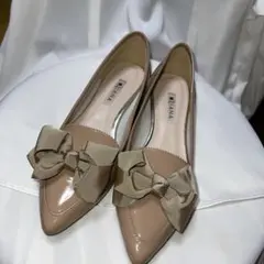 ダイアナ　リボン　エナメルパンプス