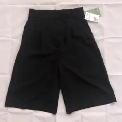 タグ付未使用　H&M　タック入　キュロット　ハーフパンツ　黒　EURサイズ32
