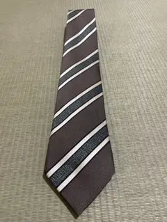 Holiday & Brown ハンドメイド ネクタイのサムネイル
