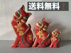 再値下げしました❗️花柄の猫の置物 3匹セット　木製　カワイイ❤️