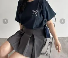 apres jour mignon リボン刺繍Tシャツ　半袖　Tシャツ トップスのサムネイル