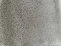 グレーぽいベージュ布