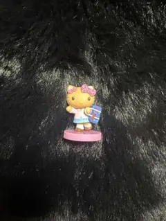 キティ　チョコエッグ　日焼けギャル×ハローキティ