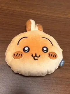 ちいかわ　うさぎ　パンみたいなおかおポーチ