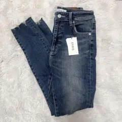 新品 EVIIS スキニーデニム S