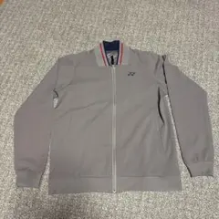 YONEX グレー ウォームアップウェア　140サイズ