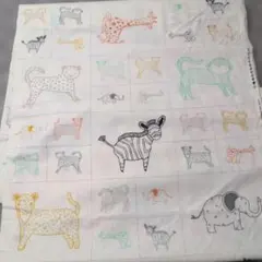 モーダ動物柄コットン生地 約110cm x 60cm