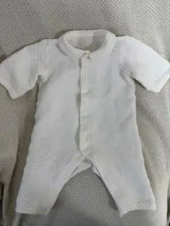 ユニクロ　キルトカバーオール　ホワイト 半袖ロンパース 60サイズ