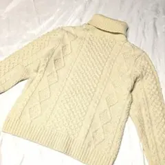 ハイネックニット　厚め　タートルネックニット　ユニセックス　アイボリー　シンプル