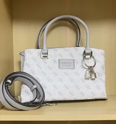 guess ショルダーバッグ　美品