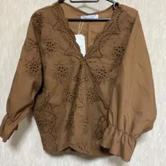 ＨＶＣ エイチブイシー 刺繍長袖ブラウスのサムネイル