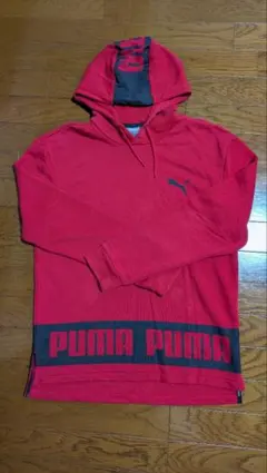 PUMA フード付きレッドパーカー