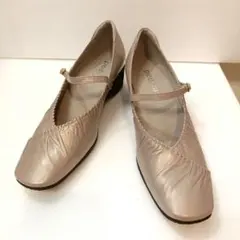 【未使用級】ペダラ　pedala レザーストラップパンプス　ベージュ　あずき系