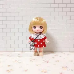 ぷちリカちゃん服　赤白ドット柄ワンピース・クマチャームセット　ハンドメイドのサムネイル