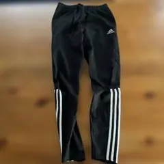 adidas ブラック トレーニングパンツ