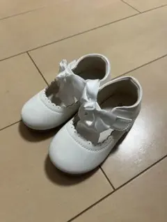 ホワイトリボン付きベビーシューズ 15.5cm