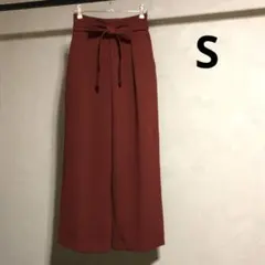 美品 ユニクロ ハイウエストリボンワイドパンツ レッド S