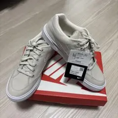 NIKE レディーススニーカー