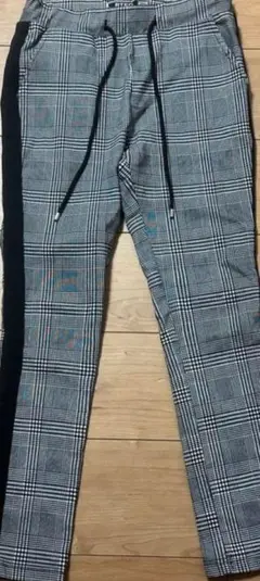 アダムスジャグラーチェックパンツ