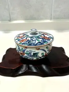 唐草模様　赤絵付け　 蓋付き湯呑み　5客