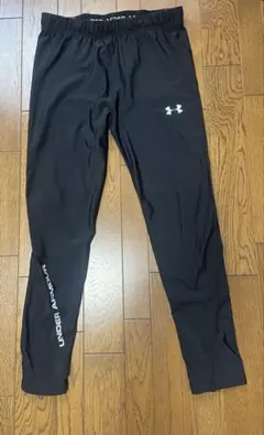 UNDER ARMOUR ブラック タイツ　レギンス XL