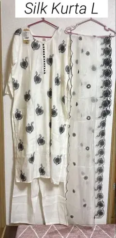 インドluxury Roman silkクルタセット