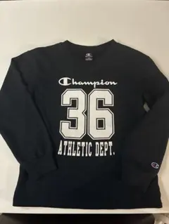 Champion ブラック トレーナー１６０cm