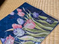 新品　藍染のチューリップ柄ハンカチ