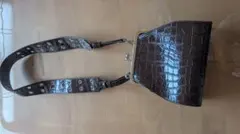 クロコダイル風ショルダーバッグ