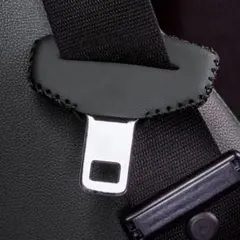 2点セットシートベルトバックルカバー レザー 傷汚れ防止 保護 シンプル 黒